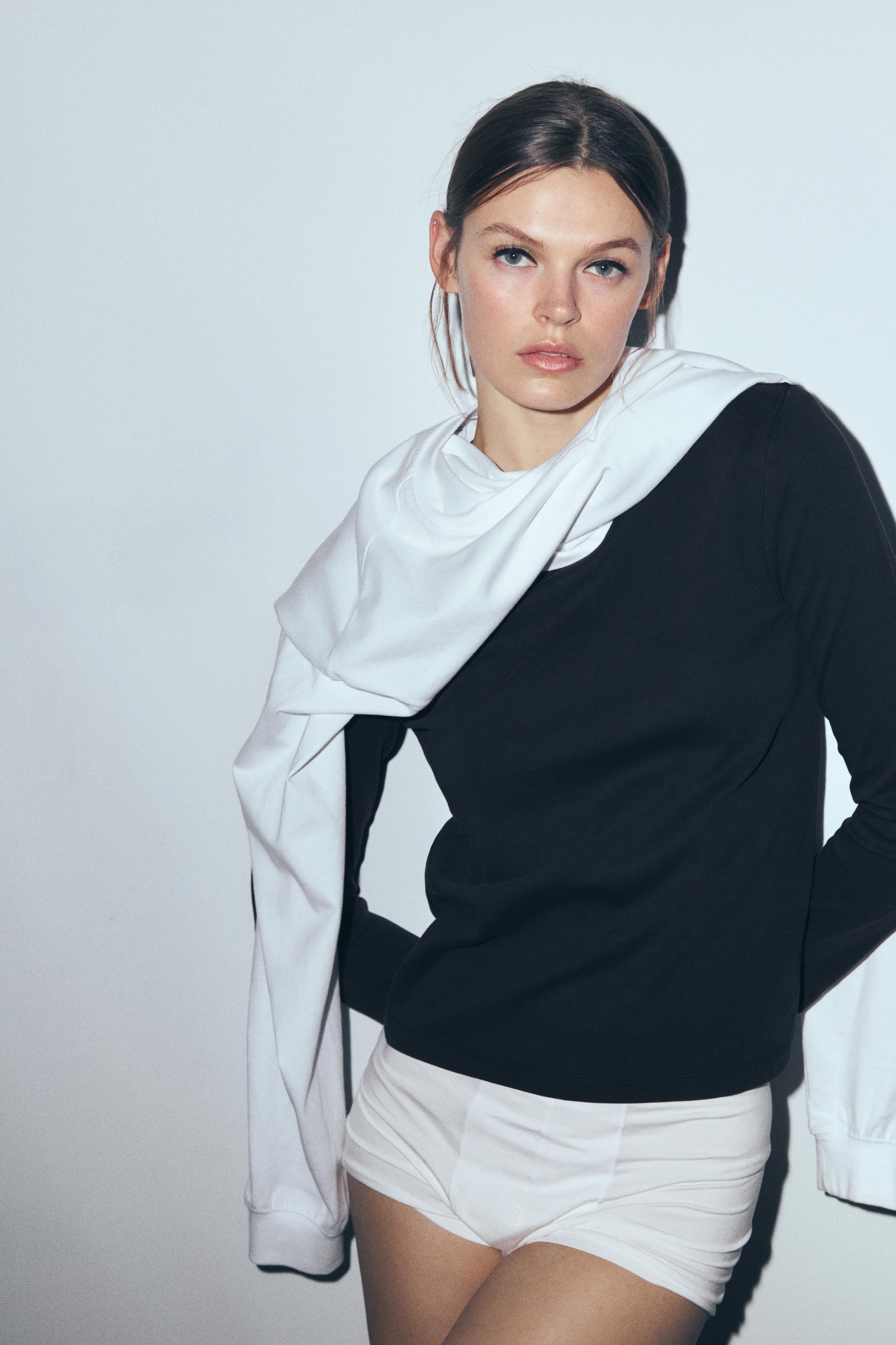 INTERLOCK LONG SLEEVE T-SHIRT